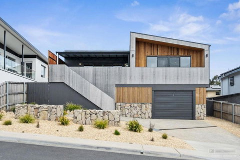 Magnificent Home, Water Views - Hotel WA 0