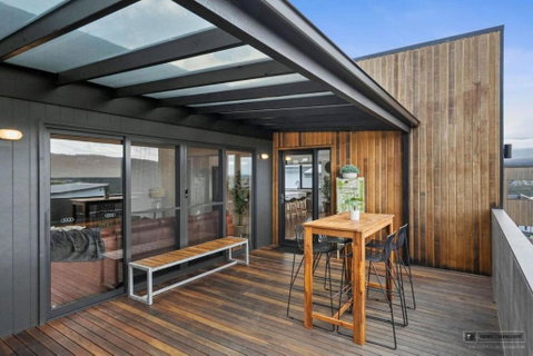 Magnificent Home, Water Views - Hotel WA 2