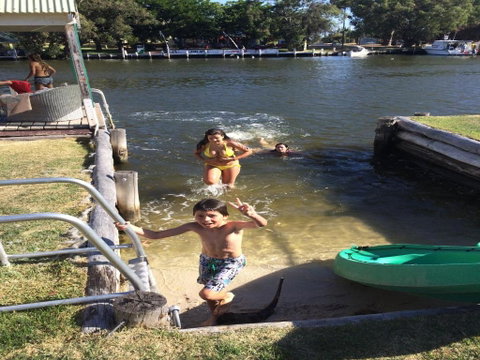 Mandurah Riverfront Holiday Rental - Hotel WA 1