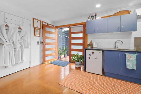 Marche Home Stay, Immaculate Presentation, Private & Relaxing - Hotel WA 2