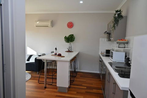 Mawson Red - Free Pool Access -Onsite Parking-Netflix-5 Mins To Mawson Interchange - Hotel WA 2