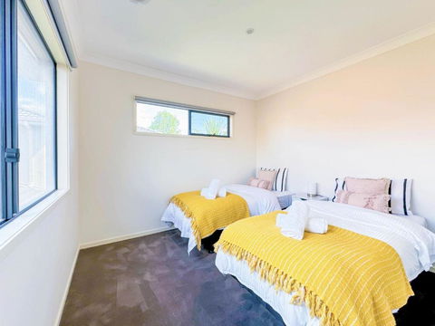 Modern Home In Central Oakleigh East - Hotel WA 2