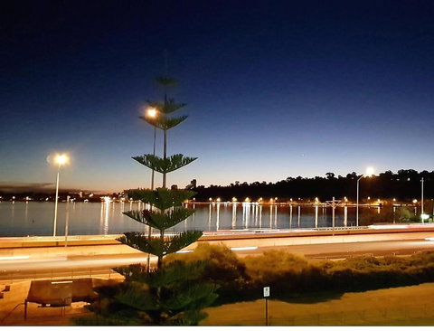 Moon River, South Perth - Hotel WA 1