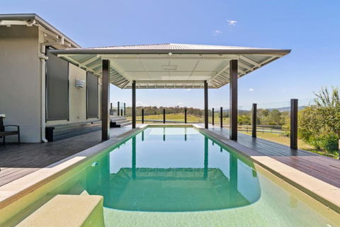 Mountain Majesty With Poolside Relaxing Getaway - Hotel WA 0