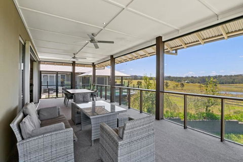 Mountain Majesty With Poolside Relaxing Getaway - Hotel WA 1