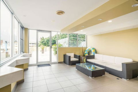 NEW! Ideal 1BR Beachside Studio With Pool - Hotel WA 2