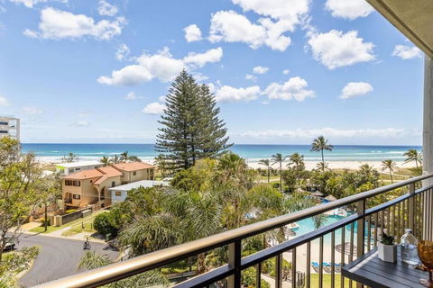 Ocean Breeze At Palm Beach - Hotel WA 1