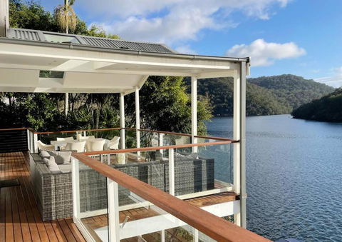 NINE At Berowra Waters, Luxury Waterfront With Hot Tub - Hotel WA 0