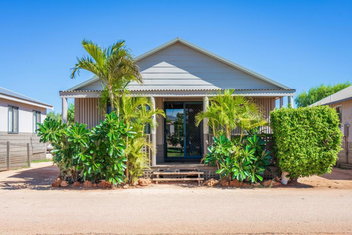 Ningaloo Caravan And Holiday Resort with Hotel WA