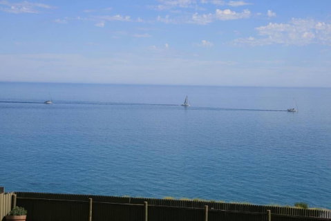 Ocean Blue KI. Absolute Ocean Front, Free WiFi - Hotel WA 3