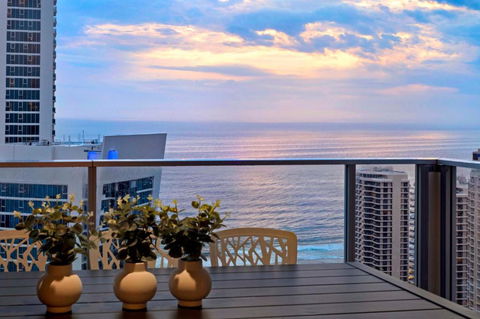 OCEAN VIEW APARTMENTS - Circle On Cavill - Self Contained & Privately Managed - Hotel WA 0