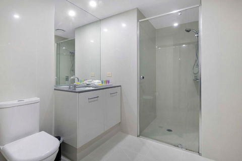 OCEAN VIEW APARTMENTS - Circle On Cavill - Self Contained & Privately Managed - Hotel WA 3