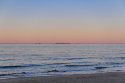 Pacific Dawn On The Beach One - Hotel WA 3