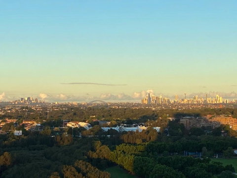 Parkside & City View In Sydney Olympic Park - Hotel WA 2
