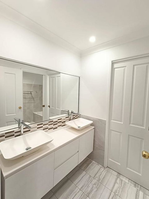 Peaceful Room In Modern Baulkham Hills Home - BH3 - Hotel WA 3