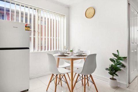 Polished 2-Bed Unit In The Heart Of Parramatta - Hotel WA 1