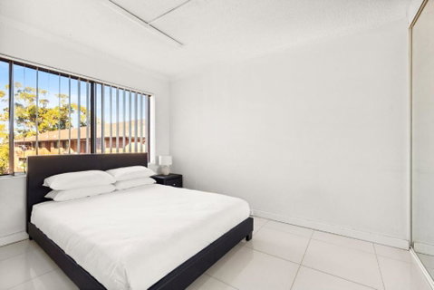 Polished 2-Bed Unit In The Heart Of Parramatta - Hotel WA 3