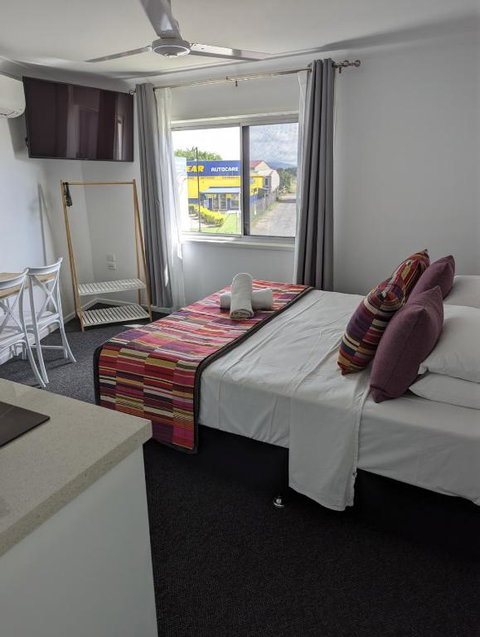 PROSERPINE MOTOR LODGE - Hotel WA 3