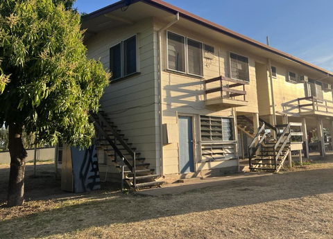 Q Lux Inn Emerald - Hotel WA 2