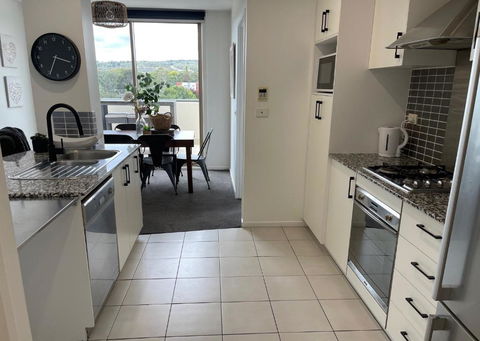 Qbn Cracker: 2BR, 2BA, 2 Secure B/ Ment Car Parks - Hotel WA 3