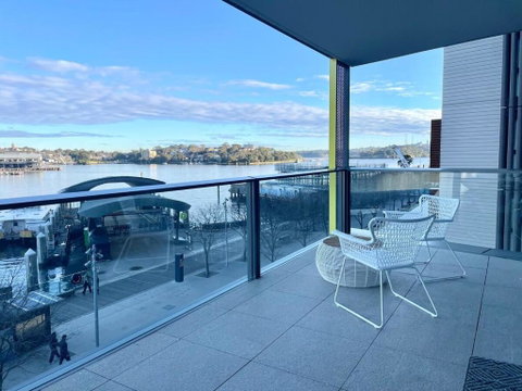 RARE Luxury Waterfront Living - Hotel WA 1