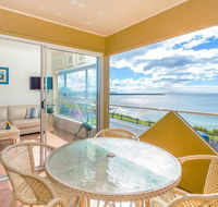 Avalon 1 - overlooking beautiful Convent Beach - Hotel WA