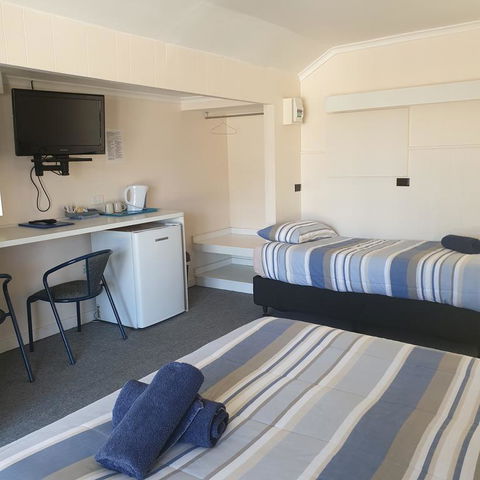 Bamboo Motor Inn - Hotel WA 3