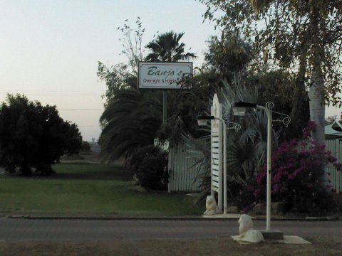 Banjos Overnight And Holiday Units - Hotel WA 1