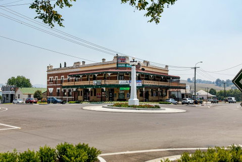 Bank Hotel Dungog - Hotel WA 0