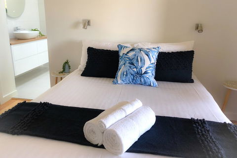 BAY OF FIRES BEACH SHACK Ocean Views From A Modern Beachhouse - Hotel WA 1