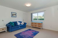 Book Cowes Accommodation Vacations Hotel WA Hotel WA