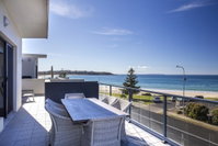 Book Mollymook Accommodation Vacations Hotel WA Hotel WA