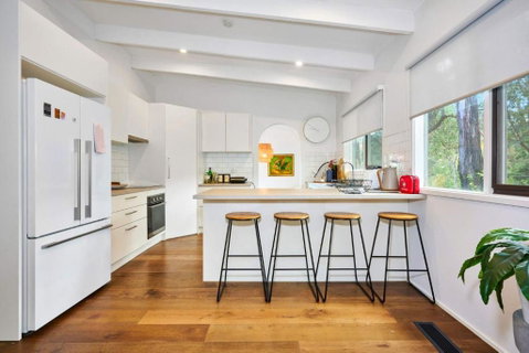 Renovated 5 Bedroom Retreat With Deck Fireplace - Hotel WA 0