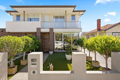 Renovated Bright Modern Retreat - Hotel WA 0