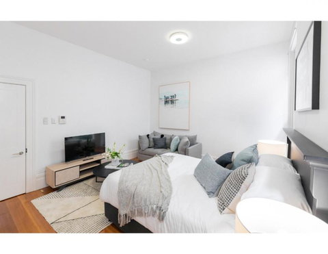 Renovated Studio In Bohemian Area Close To City - Hotel WA 1