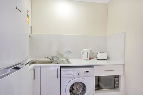 Renovated Stylish Studio - Hotel WA 3