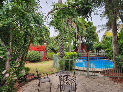Resort Life: Pool, Cabin, Garden, Peace & More ! - Hotel WA 2