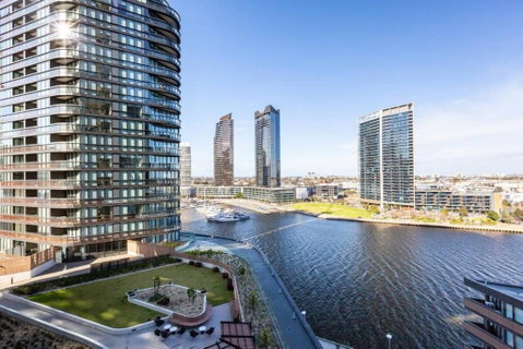 Resort-style Docklands Riverview Stay With Parking - Hotel WA 0