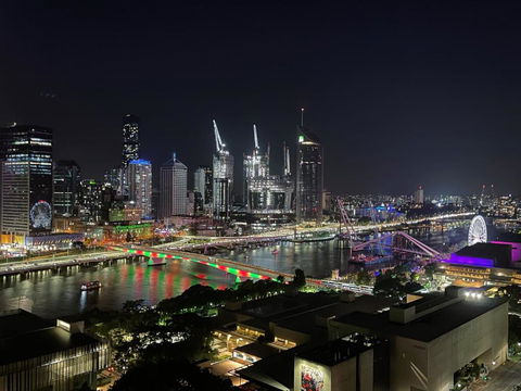 Riverview Haven Prime Spot For NY Fireworks - Hotel WA 1