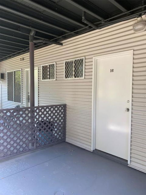 Roey Backpackers And Party Bar - Hotel WA 2