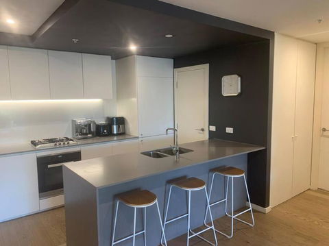 Rooftop Infinity Pool - St Kilda Luxury - Hotel WA 1