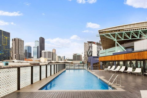 Rooftop Pool 2BR Apt At Marvel Stadium With Free Parking - Hotel WA 3