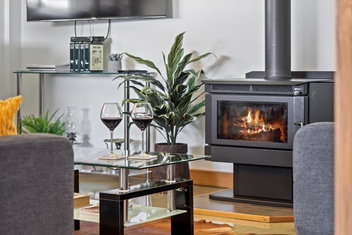 Rosa Glen Retreat - Margaret River with Hotel WA