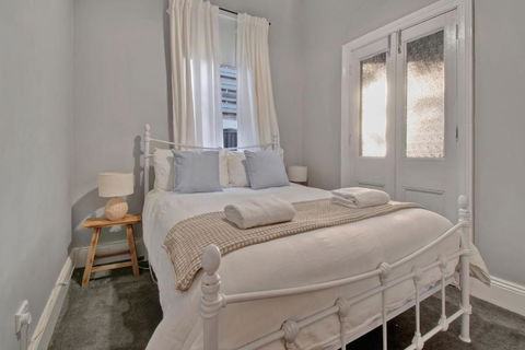 Rose Cottage - Stroll To CBD, Leafy Setting - Hotel WA 2