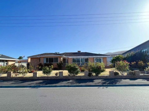 Rose Retreat With Water Front View At Montrose - Hotel WA 0
