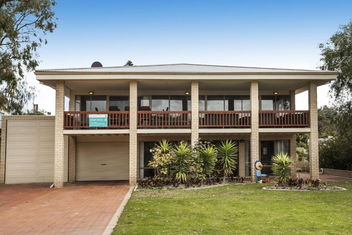 Sand Dunes Experience - Pet Friendly with Hotel WA