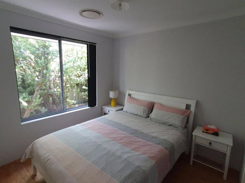 Sandalwood Guest Room - Hotel WA 2
