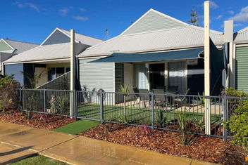 Sandpiper Escape with Hotel WA