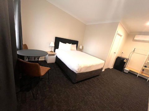 Seven Inn - Hotel WA 1