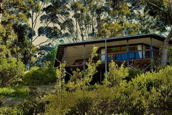 The Coombe On Wilson Inlet with Hotel WA